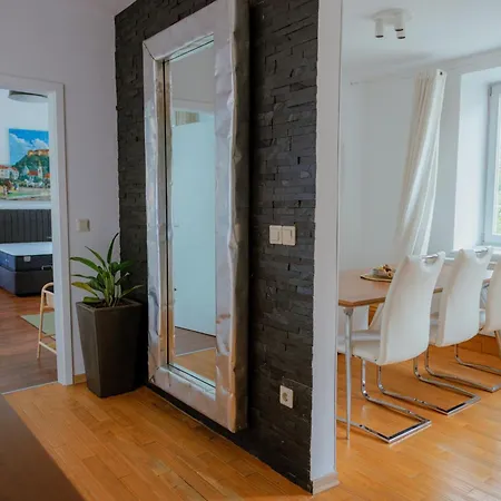 Bridge Apartament *